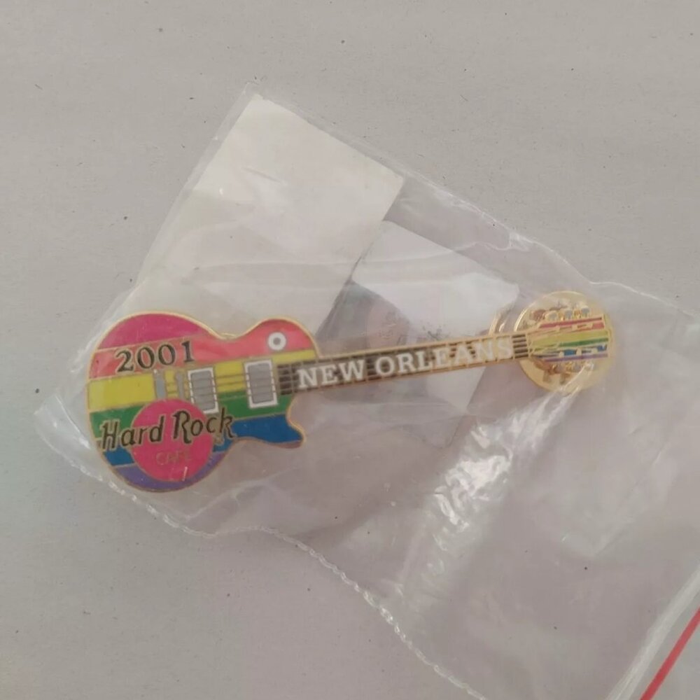 hard rock cafe 2001 new orleans rainbow guitar pin